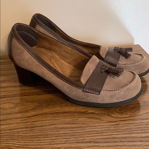 Naturalizer Women’s slip on tassel loafer